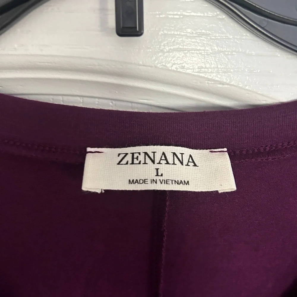 Zenana V-Neck Leo Pocket Top NWOT Size Large LS Plum - Picture 5 of 6